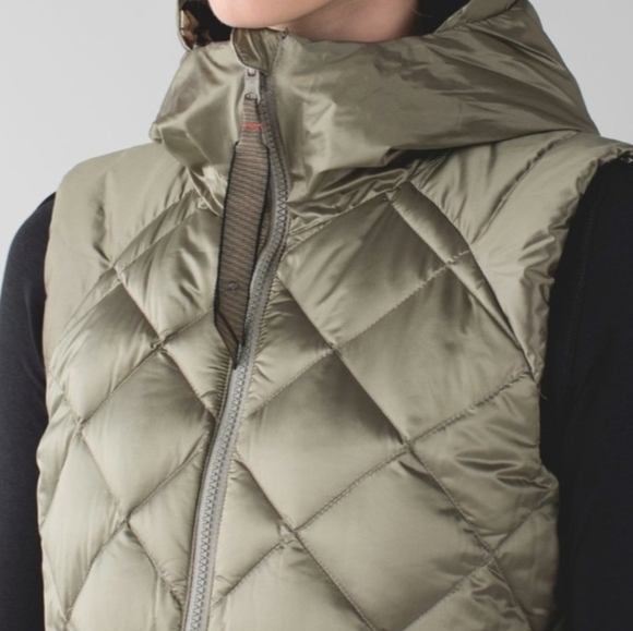 Lululemon | The Fluffiest Reversible Down Vest Olive Green Butterflies Size 2 - Picture 4 of 16
